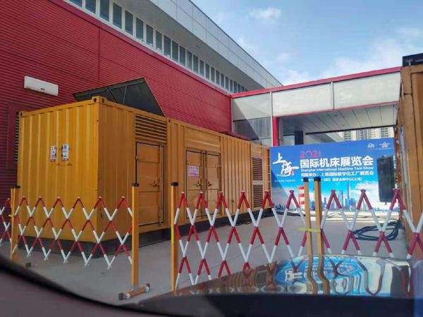 余江发电车出租-发电机无电压或电压太低怎么办？