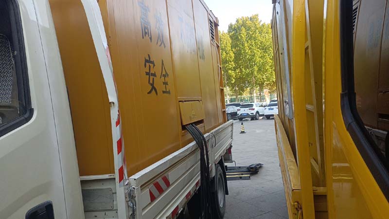 余江如何判断柴油发电机组和UPS电源的切换时间是否符合要求？